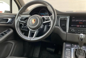 Внедорожник Porsche Macan 2017 года, 3630000 рублей, Солонцы