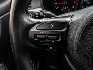 Хетчбэк Kia Rio X-Line 2018 года, 1649000 рублей, Краснодар