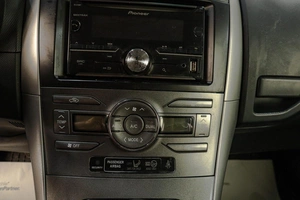 Хетчбэк Toyota Auris 2008 года, 719000 рублей, Челябинск