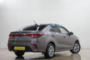 Седан Kia Rio 2019 года, 1449000 рублей, Новокузнецк