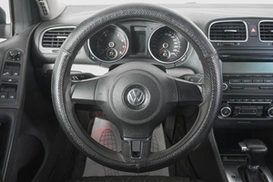 Хетчбэк Volkswagen Golf 2009 года, 799000 рублей, Кемерово