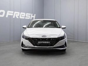 Седан Hyundai Avante 2020 года, 1690000 рублей, Омск