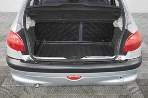 Хетчбэк Peugeot 206 2003 года, 249000 рублей, Кемерово