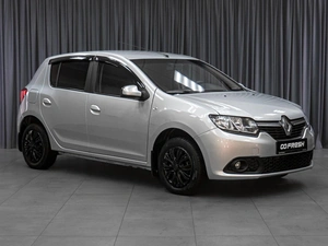 Хетчбэк Renault Sandero 2015 года, 739000 рублей, Тюмень