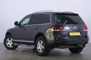 Внедорожник Volkswagen Touareg 2009 года, 1119000 рублей, Омск