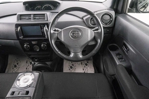 Минивэн Toyota bB 2013 года, 989000 рублей, Красноярск