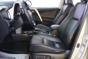 Внедорожник Toyota RAV4 2014 года, 2599000 рублей, Омск