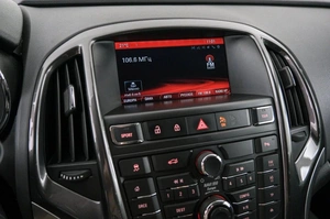 Седан Opel Astra 2014 года, 999000 рублей, Красноярск