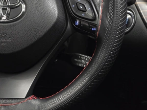 Внедорожник Toyota C-HR 2020 года, 2690000 рублей, Красноярск