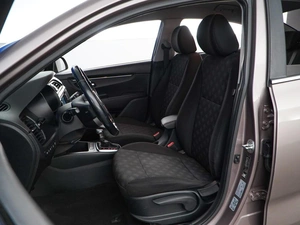 Седан Kia Rio 2018 года, 1437077 рублей, Москва