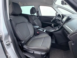 Минивэн Renault Scenic 2018 года, 1627000 рублей, Орёл