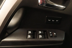 Внедорожник Toyota RAV4 2018 года, 3929000 рублей, Челябинск