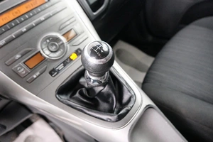 Хетчбэк Toyota Auris 2007 года, 549000 рублей, Красноярск