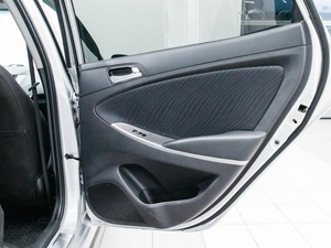 Седан Hyundai Solaris 2015 года, 1450000 рублей, Красноярск