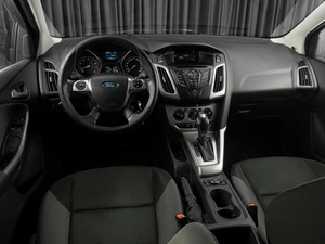 Хетчбэк Ford Focus 2012 года, 899000 рублей, Тюмень