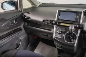 Минивэн Toyota Wish 2012 года, 1369000 рублей, Томск