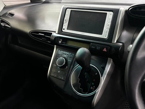Минивэн Toyota Wish 2011 года, 1045000 рублей, Ачинск
