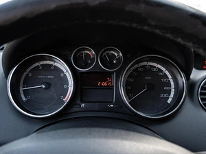 Хетчбэк Peugeot 308 2008 года, 395000 рублей, Краснодар