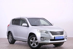 Внедорожник Toyota RAV4 2012 года, 1529000 рублей, Омск