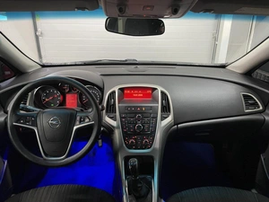 Хетчбэк Opel Astra 2011 года, 550000 рублей, Ярославль