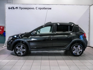 Хетчбэк Renault Sandero Stepway 2017 года, 839000 рублей, Красноярск