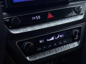 Седан Hyundai Sonata 2017 года, 1640000 рублей, Ижевск