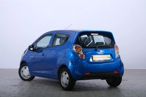 Хетчбэк Chevrolet Spark 2011 года, 439000 рублей, Омск