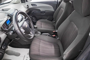 Седан Chevrolet Aveo 2014 года, 549000 рублей, Барнаул