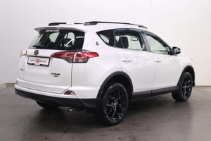 Внедорожник Toyota RAV4 2018 года, 2620000 рублей, Брянск
