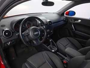 Хетчбэк Audi A1 2011 года, 975444 рублей, Москва