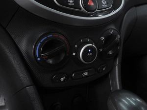 Седан Hyundai Solaris 2012 года, 950000 рублей, Ростов-на-Дону