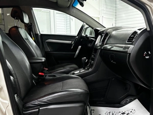 Внедорожник Chevrolet Captiva 2012 года, 1299000 рублей, Ачинск