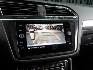 Внедорожник Volkswagen Tiguan 2018 года, 2299000 рублей, Тюмень