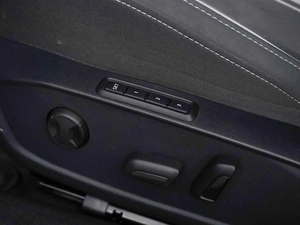 Хетчбэк Volkswagen Golf 2022 года, 2888444 рублей, Москва