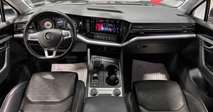 Внедорожник Volkswagen Touareg 2019 года, 4150000 рублей, Красноярск
