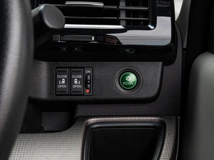 Минивэн Honda Stepwgn 2019 года, 2340000 рублей, Краснодар