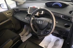 Минивэн Honda Freed 2010 года, 1019000 рублей, Омск
