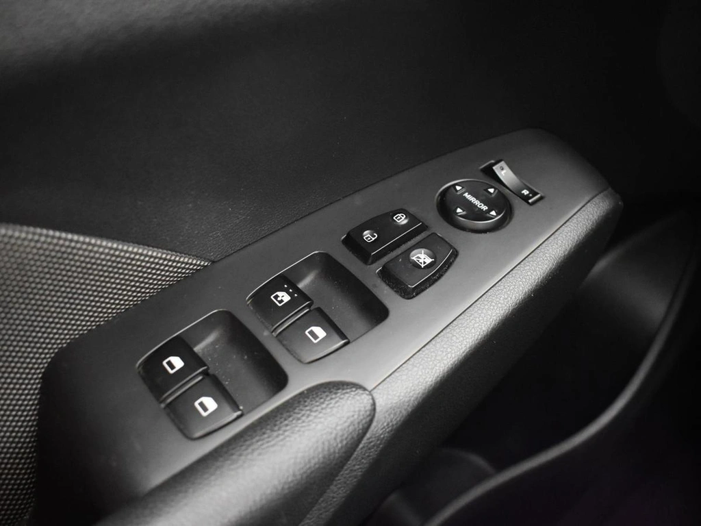 Седан Hyundai Solaris 2017 года, 1285900 рублей, Казань