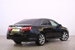 Седан Toyota Camry 2012 года, 1729000 рублей, Омск