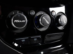 Хетчбэк Ford Focus 2011 года, 769000 рублей, Воронеж