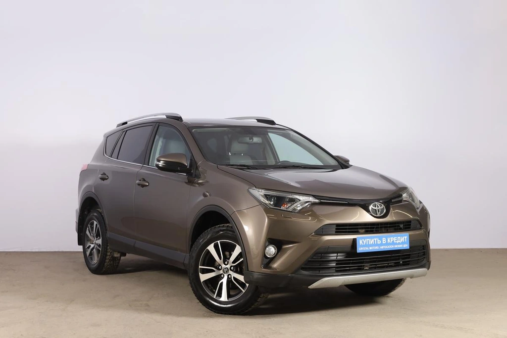 Внедорожник Toyota RAV4 2017 года, 2449000 рублей, Новосибирск