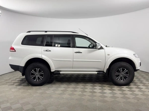 Внедорожник Mitsubishi Pajero Sport 2014 года, 1985900 рублей, Казань