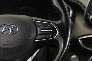 Внедорожник Hyundai Santa Fe 2018 года, 2999000 рублей, Новосибирск