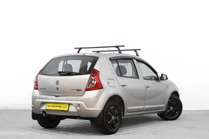 Хетчбэк Renault Sandero 2013 года, 639000 рублей, Барнаул