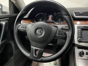 Универсал Volkswagen Passat 2011 года, 1049000 рублей, Красноярск