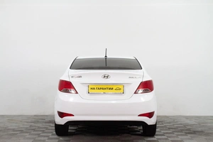 Седан Hyundai Solaris 2014 года, 879000 рублей, Сургут
