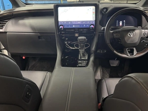 Минивэн Toyota Alphard 2023 года, 7750000 рублей, Красноярск