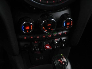 Хетчбэк MINI Cooper 2014 года, 1360444 рублей, Москва
