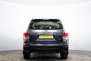 Внедорожник Toyota Highlander 2013 года, 1949000 рублей, Пермь