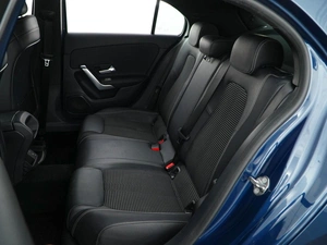 Хетчбэк Mercedes-benz A-класс 2019 года, 1999077 рублей, Москва